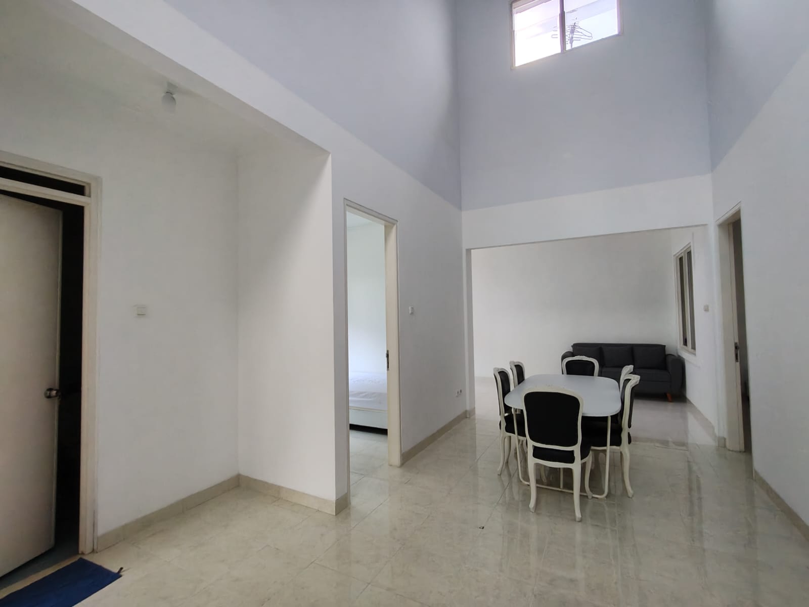 Rumah Disewakan di Cluster Bahama Deltamas